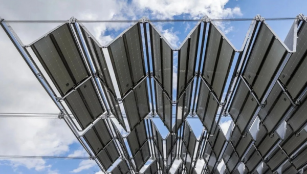 Складная солнечная крыша - очередное решение для эффективного землепользования из Швейцарии